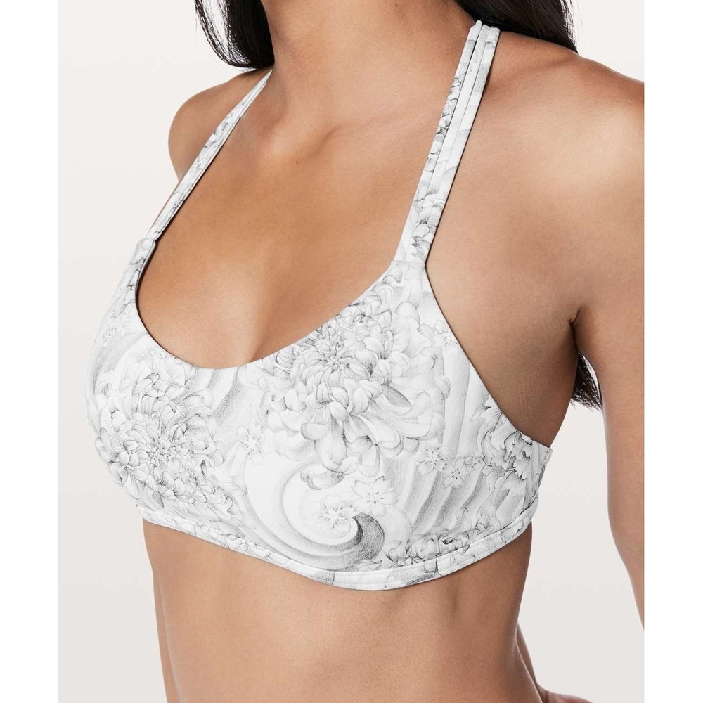 Lululemon Free To Be Bra Wild Chrysanthemum Swirl White Grey Size 6 LW2AMWS